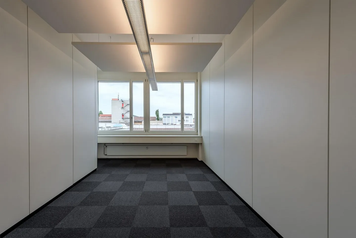 Looking for a new tenant for a space in a great location - Photo 5 of 6