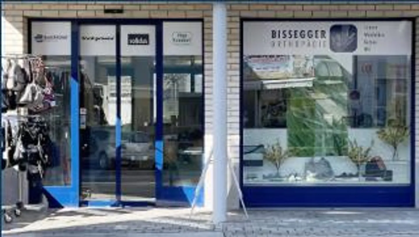 Spazio commerciale attraente in affitto al Mergele Center - Foto 1 di 1