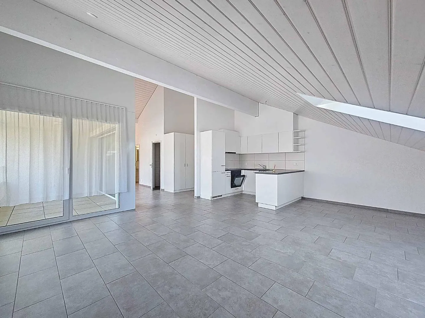 Appartement moderne 3.5 pièces - Photo 2 sur 13