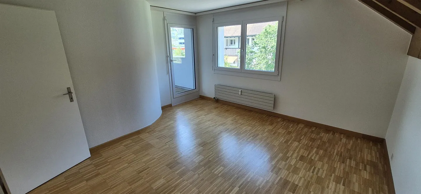 Attractive 3-room apartment with gallery - Photo 4 of 7