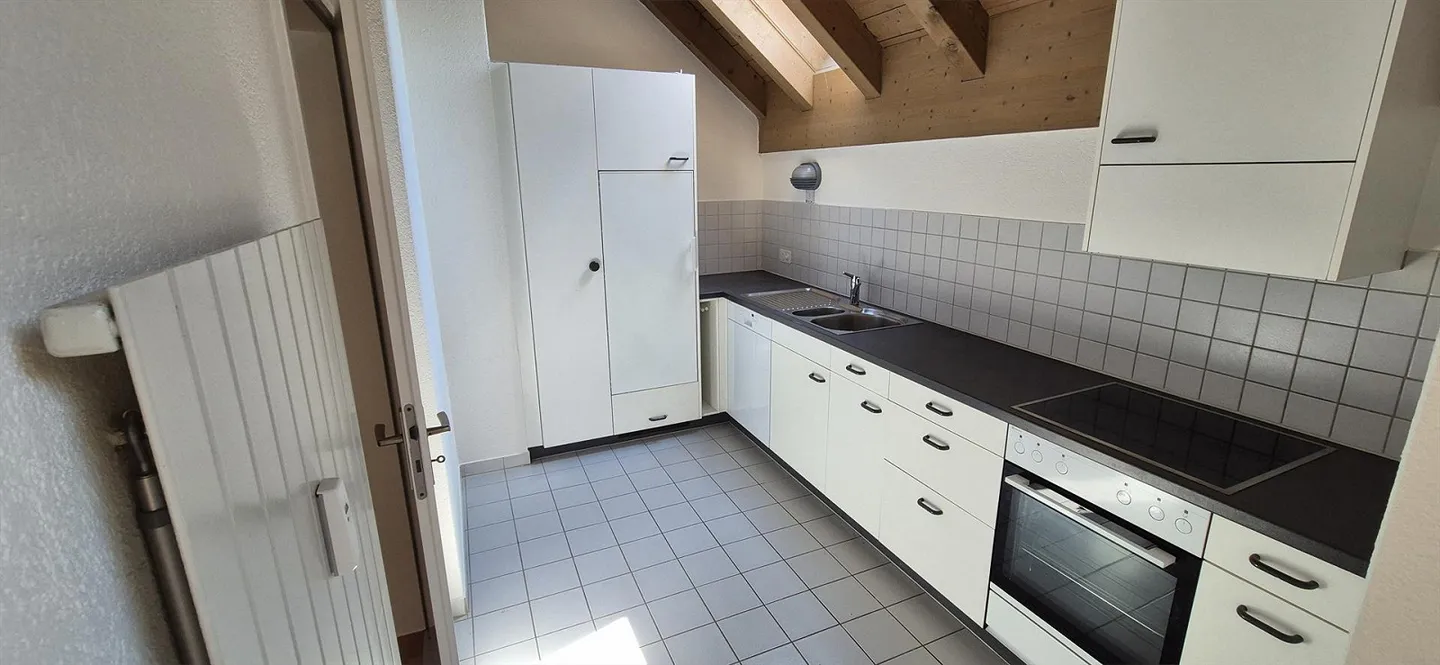 Attractive 3-room apartment with gallery - Photo 2 of 7