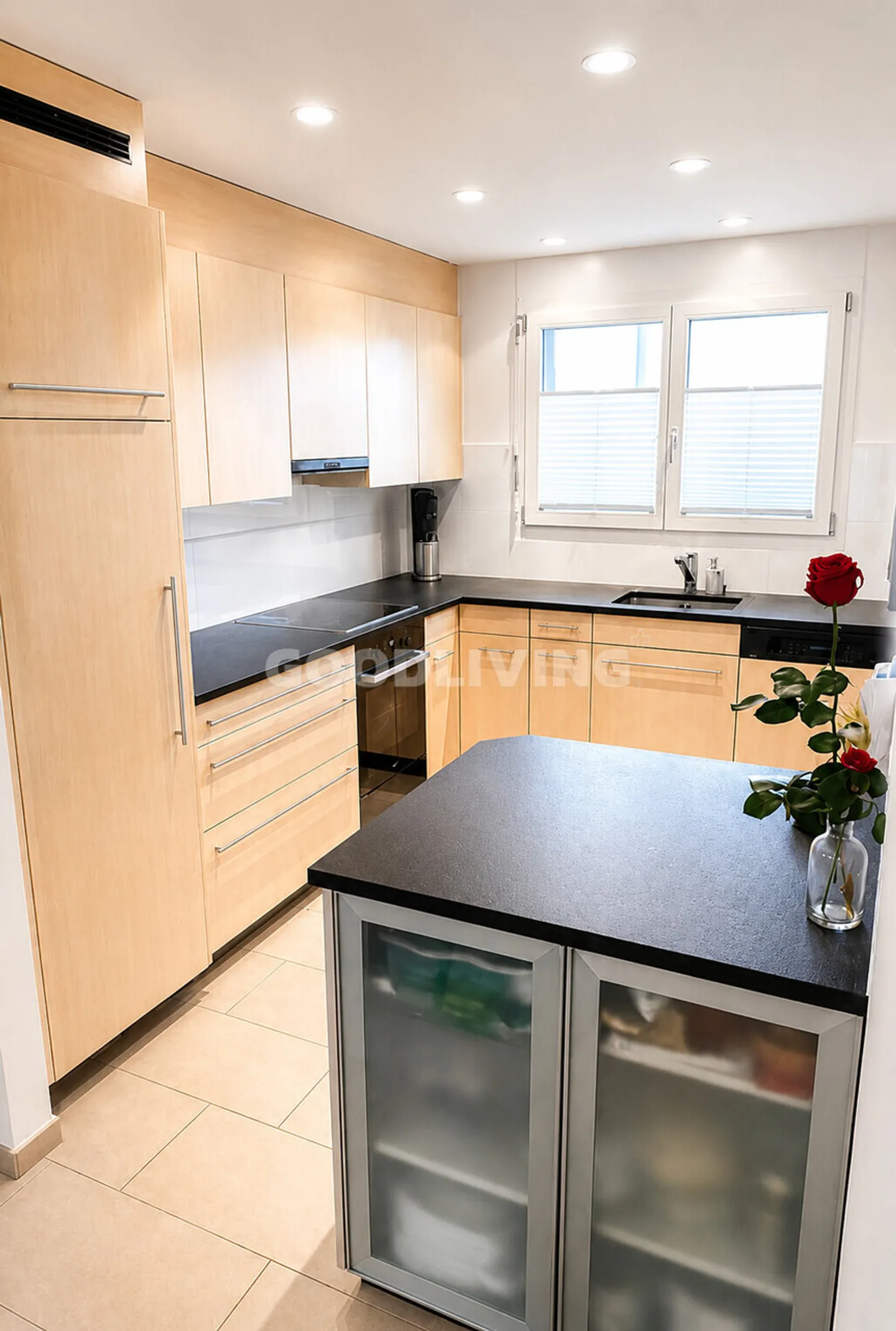 Charming Duplex with Garden - Photo 2 of 3
