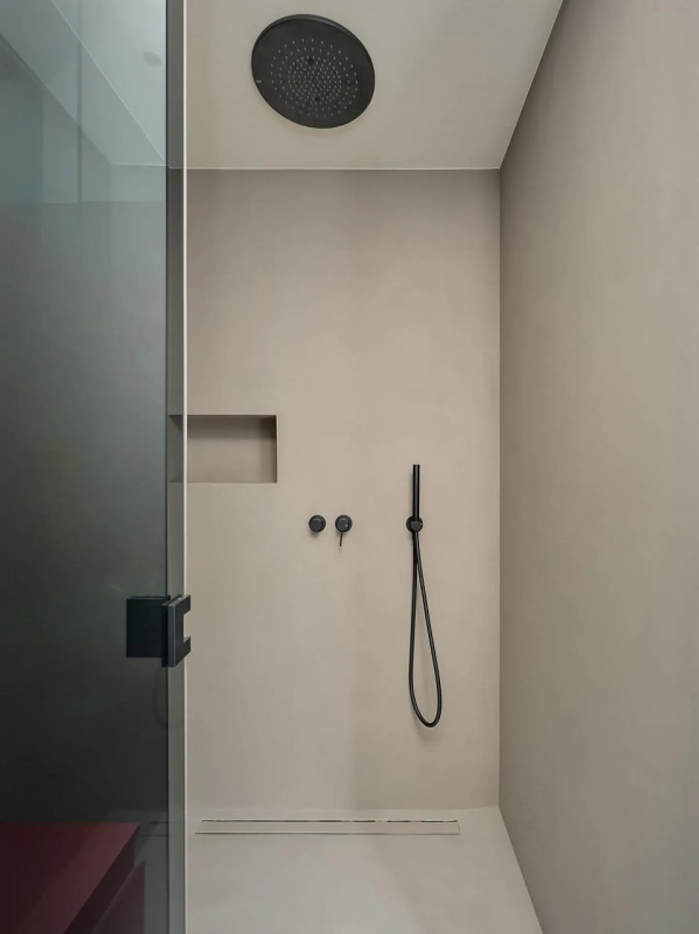 NEW DUPLEX PENTHOUSE IN LUGANO - Photo 3 of 13