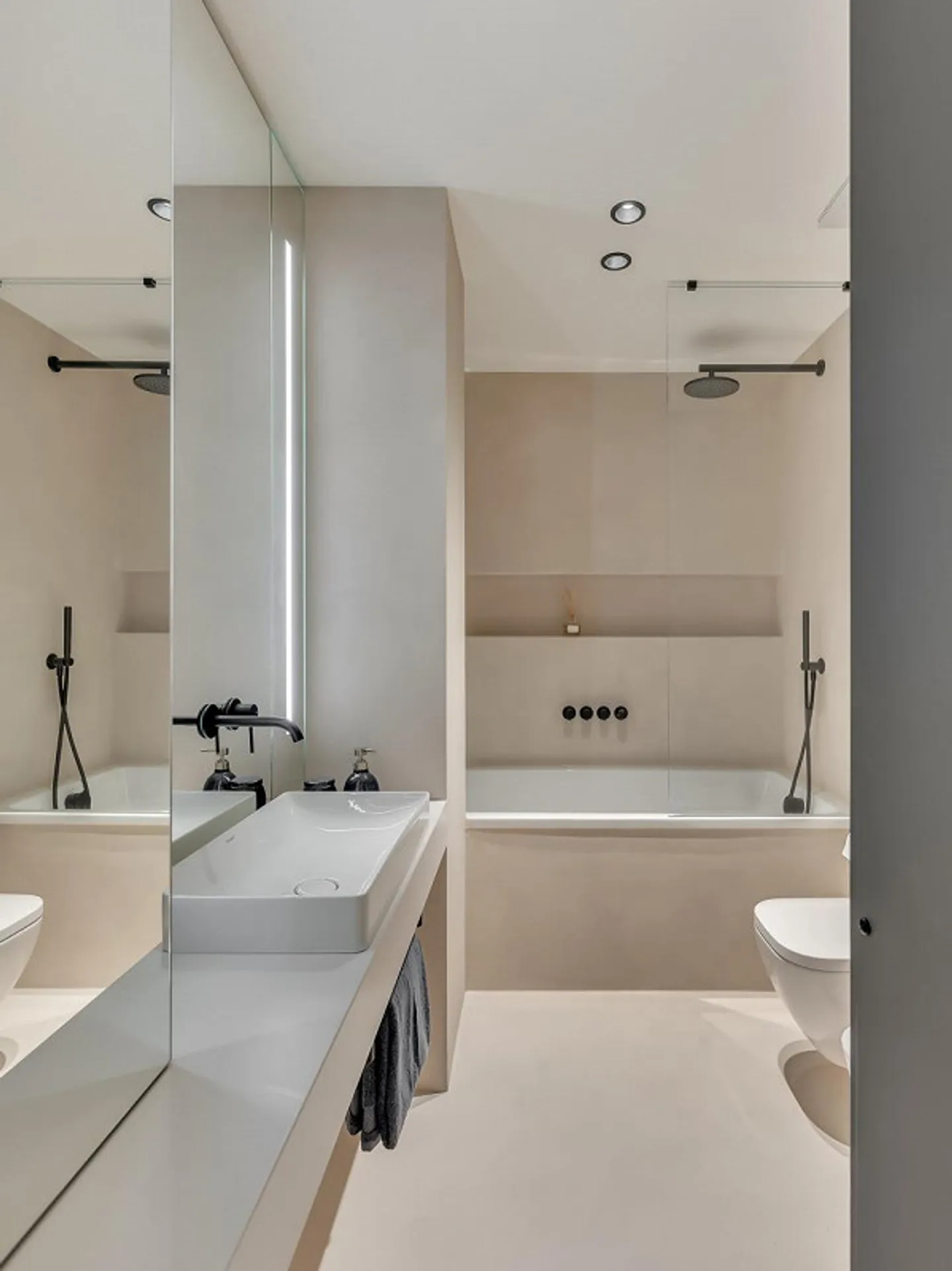 NEW DUPLEX PENTHOUSE IN LUGANO - Photo 5 of 13