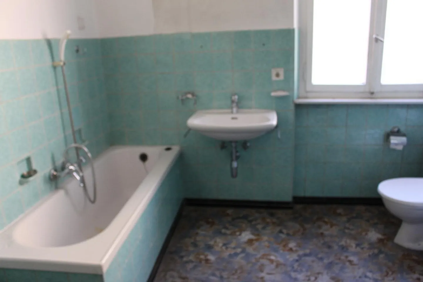 Zwei Gebäude mit Renovierungspotenzial - Foto 33 von 88
