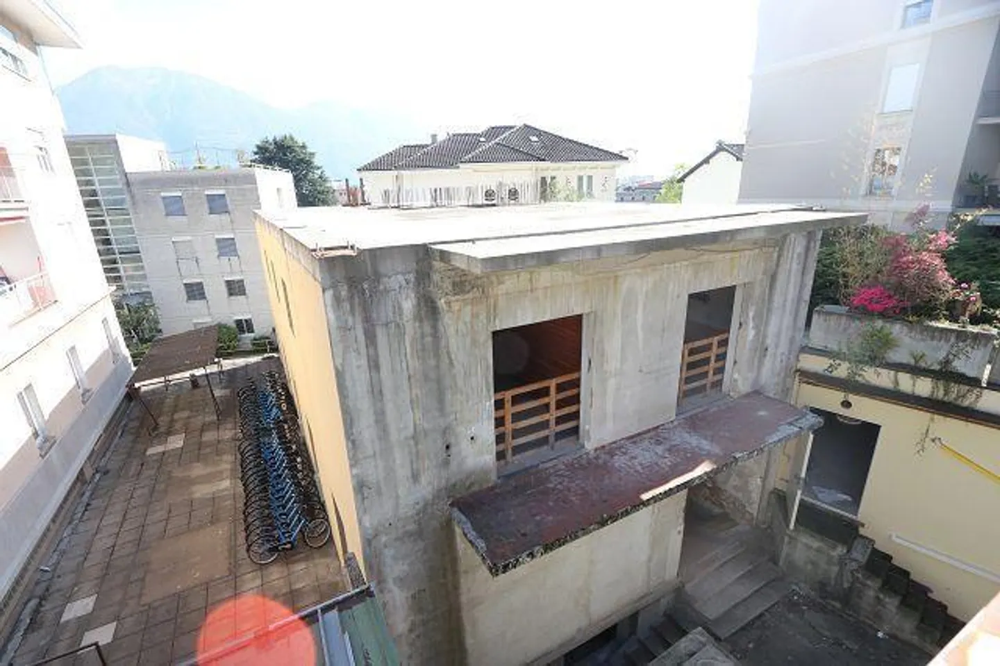 Zwei Gebäude mit Renovierungspotenzial - Foto 48 von 88