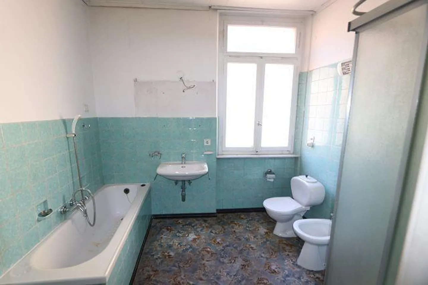 Zwei Gebäude mit Renovierungspotenzial - Foto 51 von 88