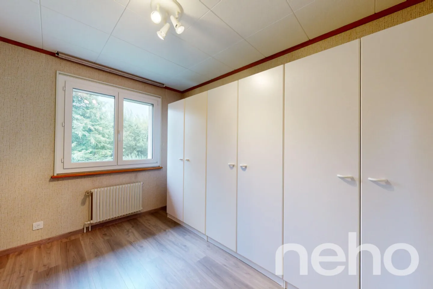 Casa plurifamiliare al confine di una zona agricola con grande potenziale! - Foto 9 di 13