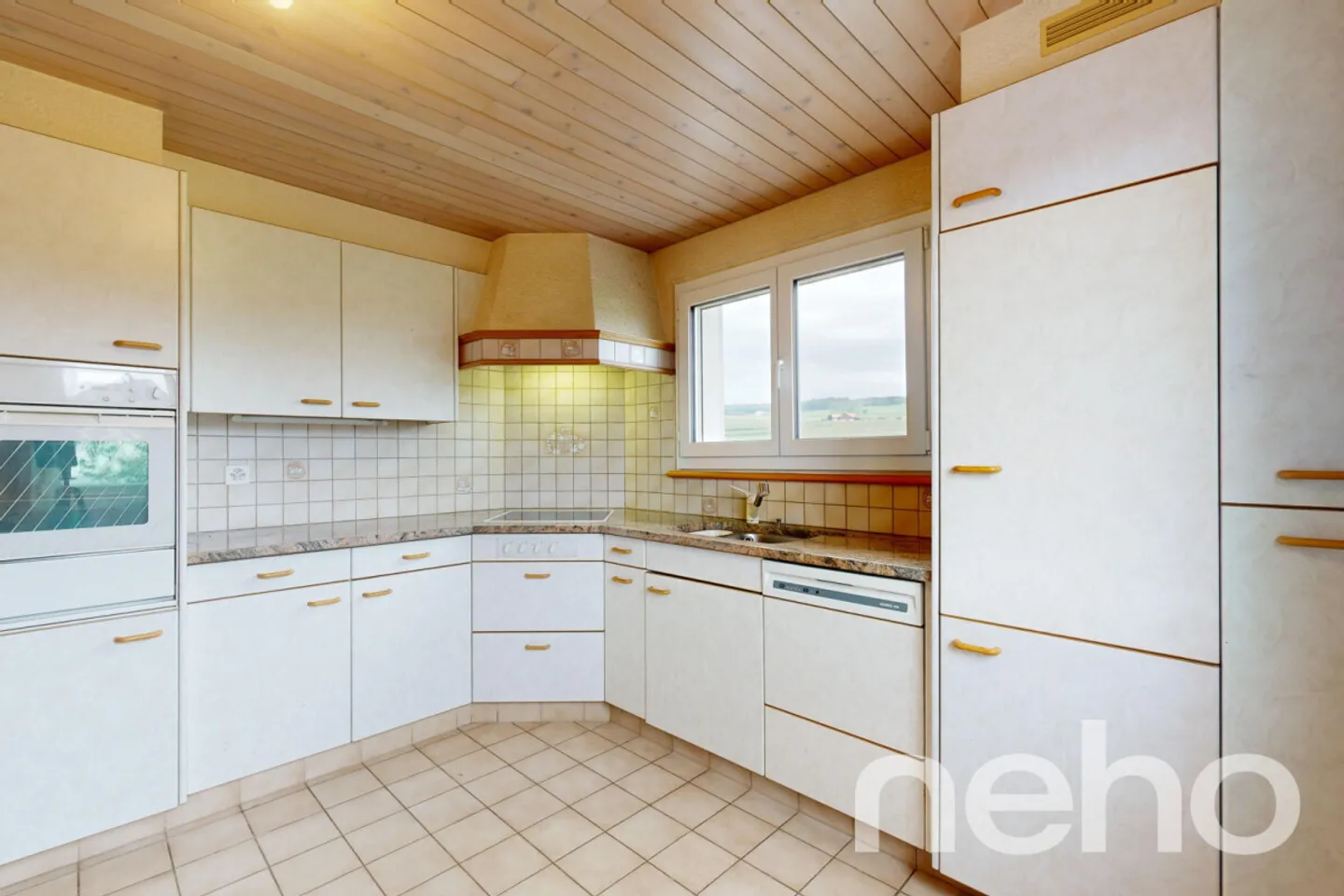 Casa plurifamiliare al confine di una zona agricola con grande potenziale! - Foto 10 di 13