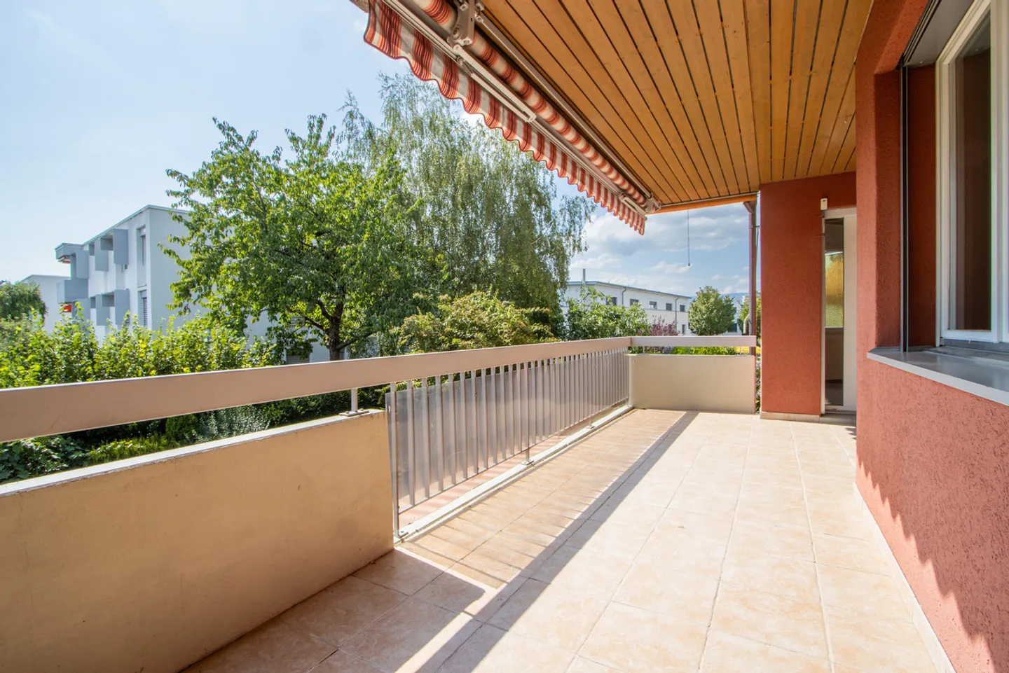 Appartement attrayant de 3,5 pièces dans un emplacement central à Lyss - Photo 4 sur 16