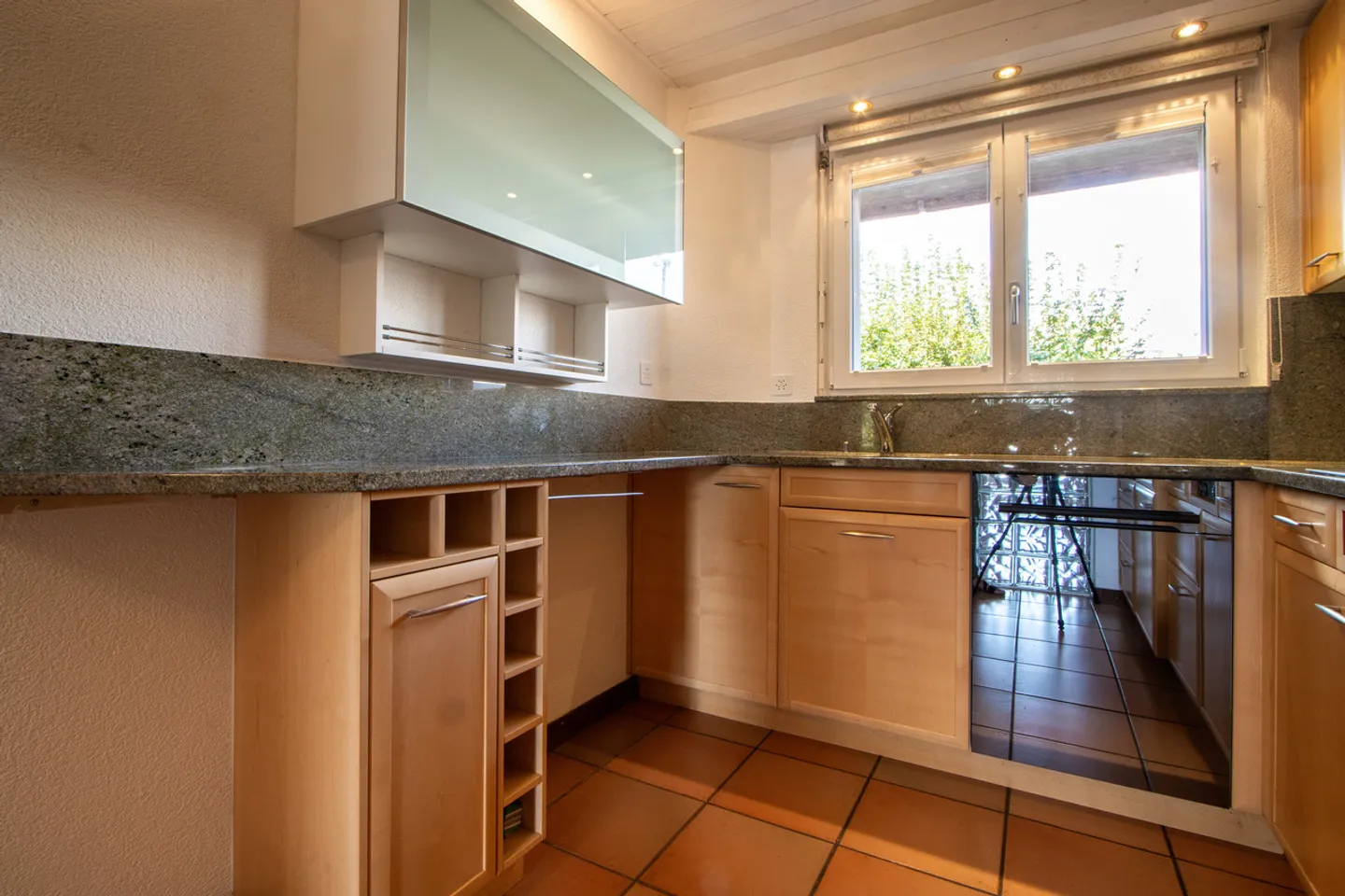Appartement attrayant de 3,5 pièces dans un emplacement central à Lyss - Photo 5 sur 16
