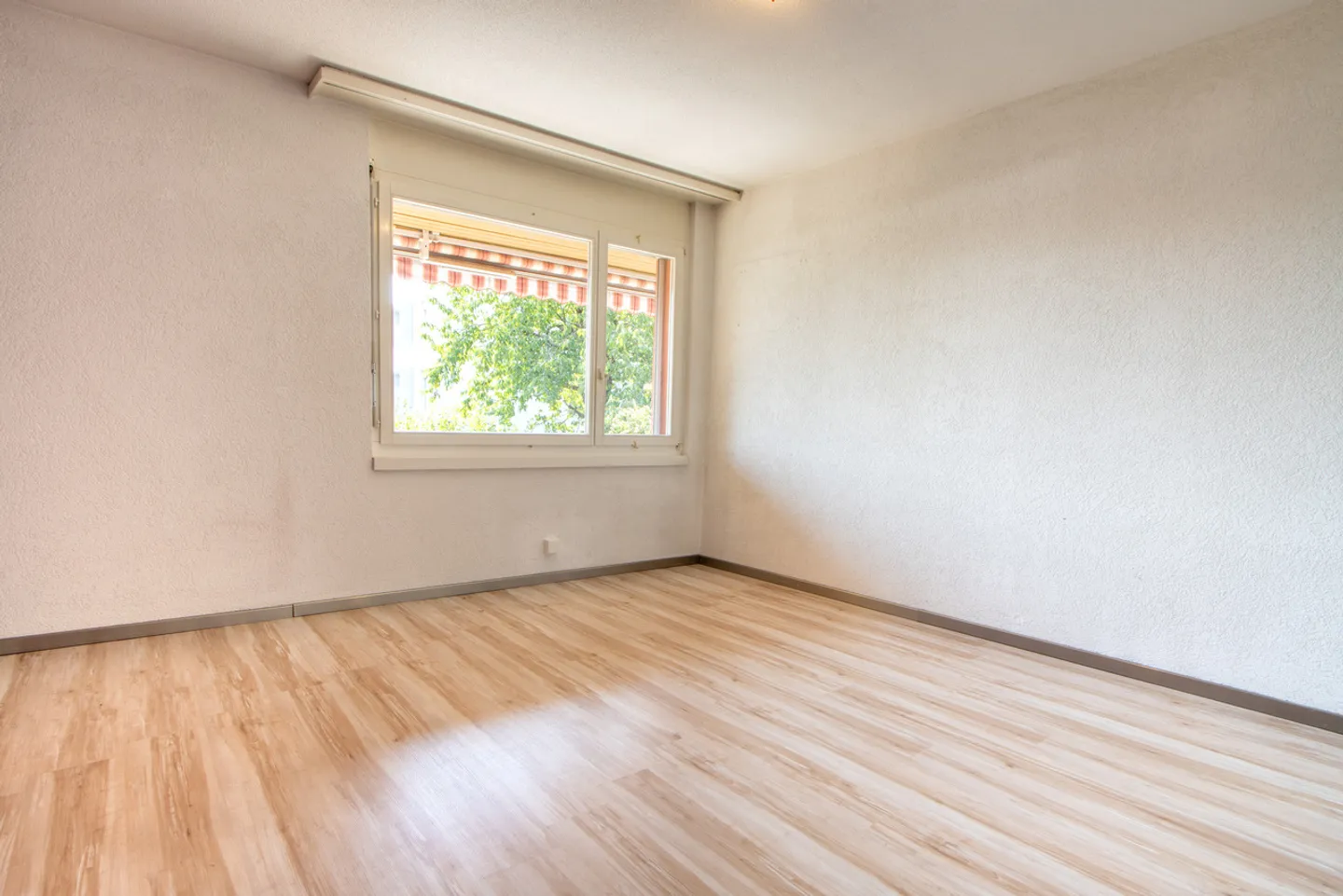 Appartement attrayant de 3,5 pièces dans un emplacement central à Lyss - Photo 10 sur 16