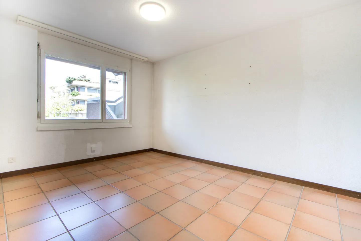 Appartement attrayant de 3,5 pièces dans un emplacement central à Lyss - Photo 12 sur 16