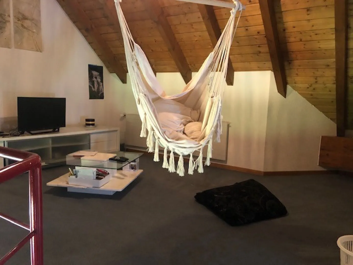 5.5-Room Apartment - Photo 1 of 8