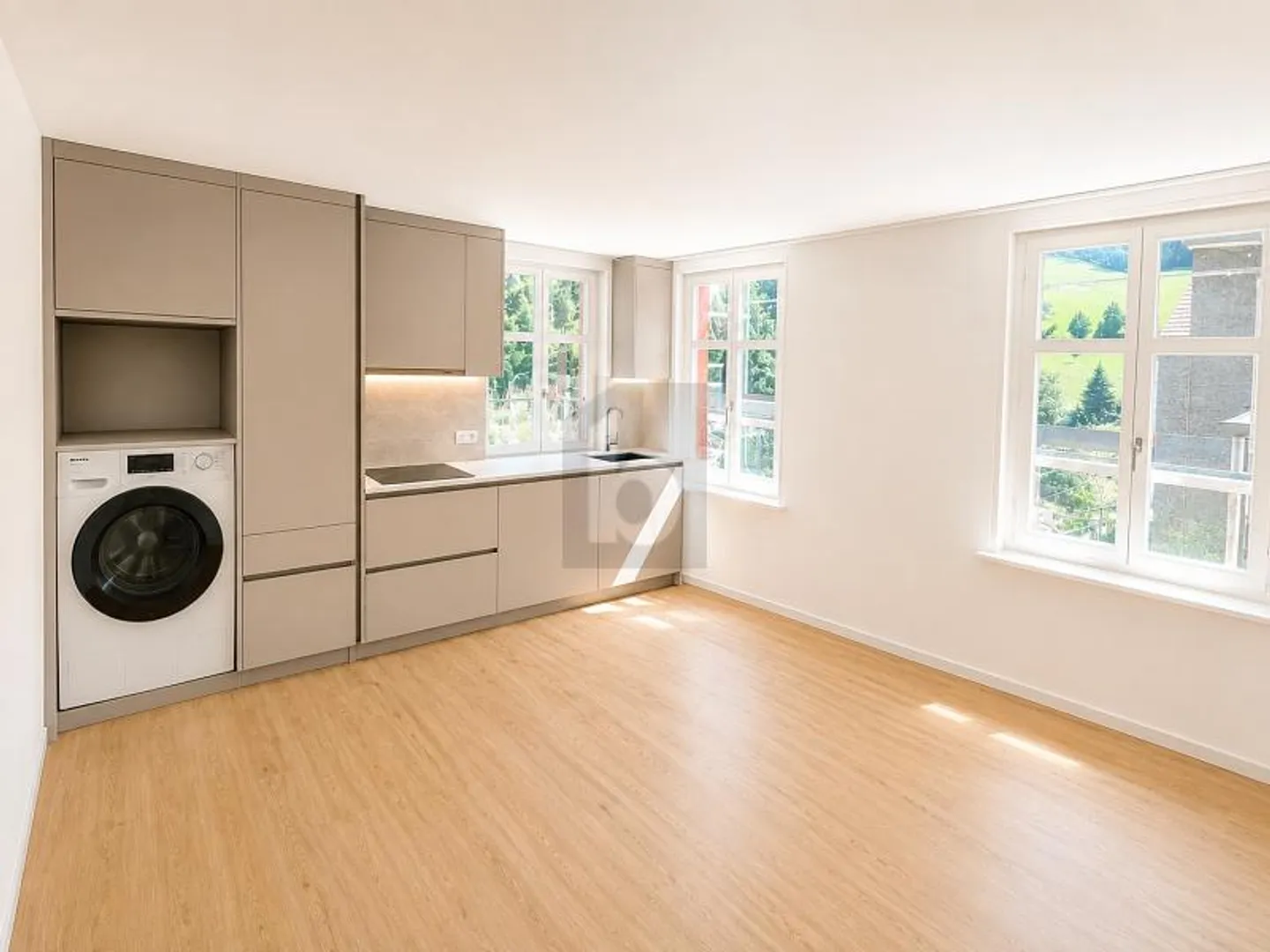 MODERNE ET ÉLÉGANTE - Photo 2 sur 6