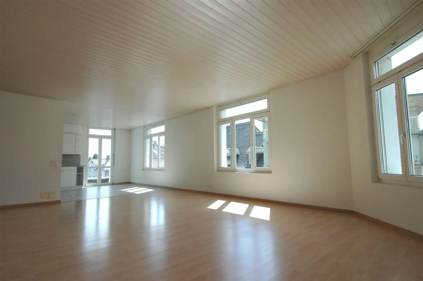Bright 3½-Room Apartment in Grenchen - Photo 1 of 6