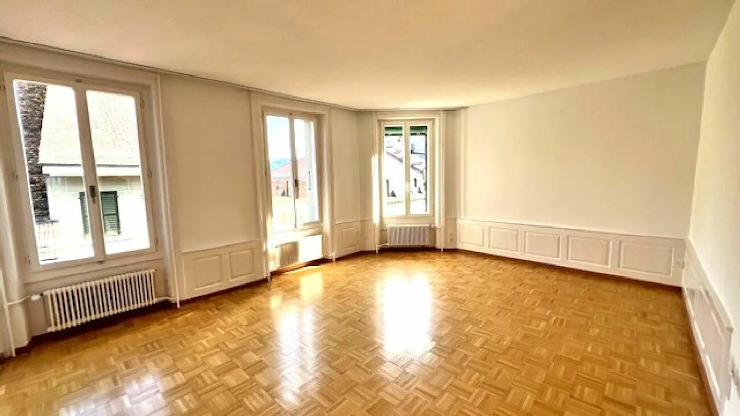 Appartement 2 1/2 pièces dans la ville haute - Photo 9 sur 16