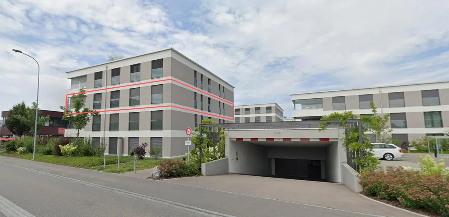 Modern 4.5-room apartment in ownership standard in a central location - Photo 2 of 16