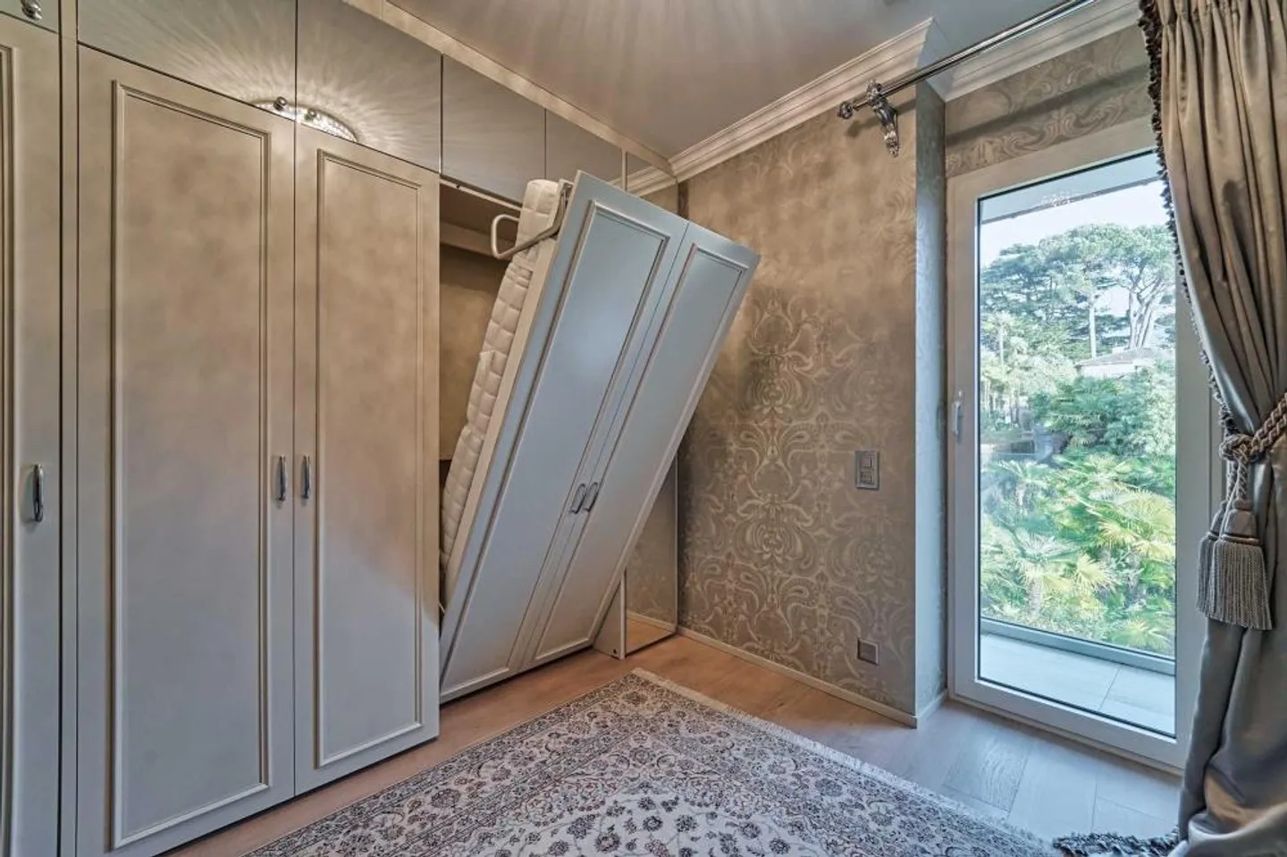 Penthouse de luxe élégant avec vue panoramique sur le lac - Photo 11 sur 11