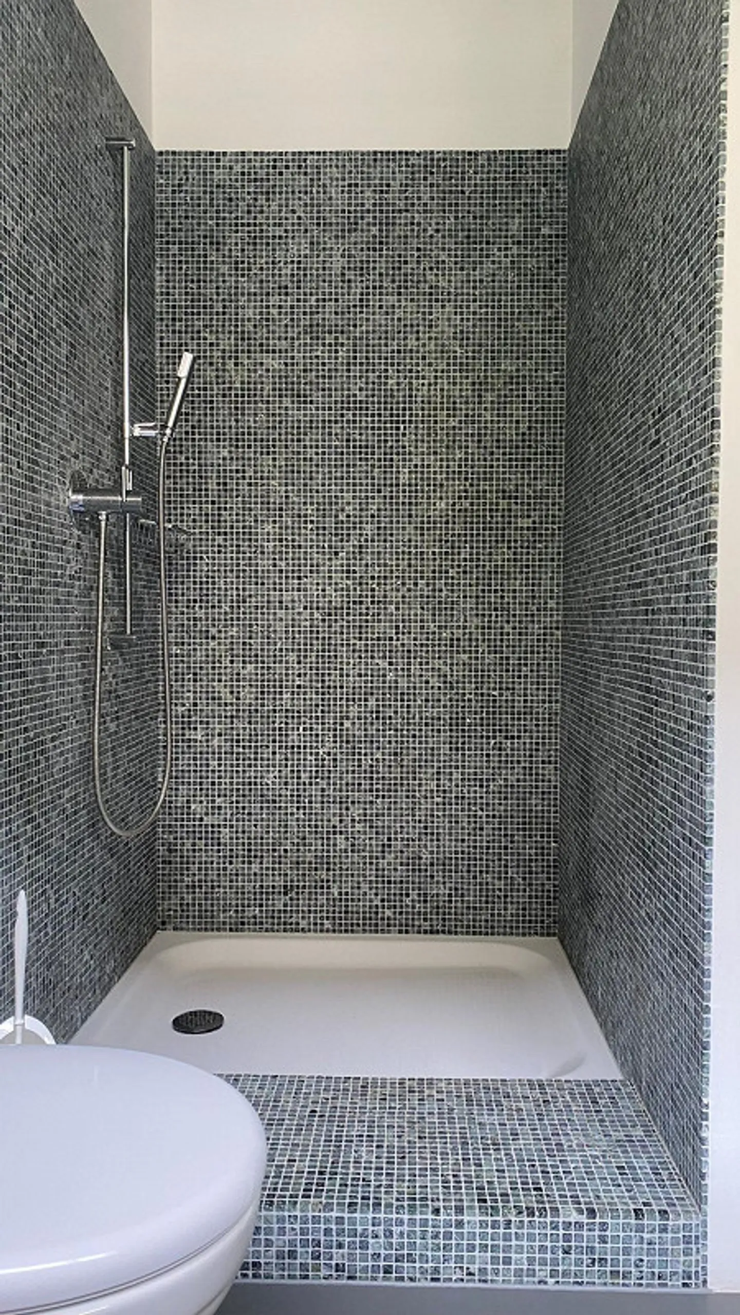 Charmante 2,5-Zimmer-Wohnung mit Garten - Foto 5 von 13