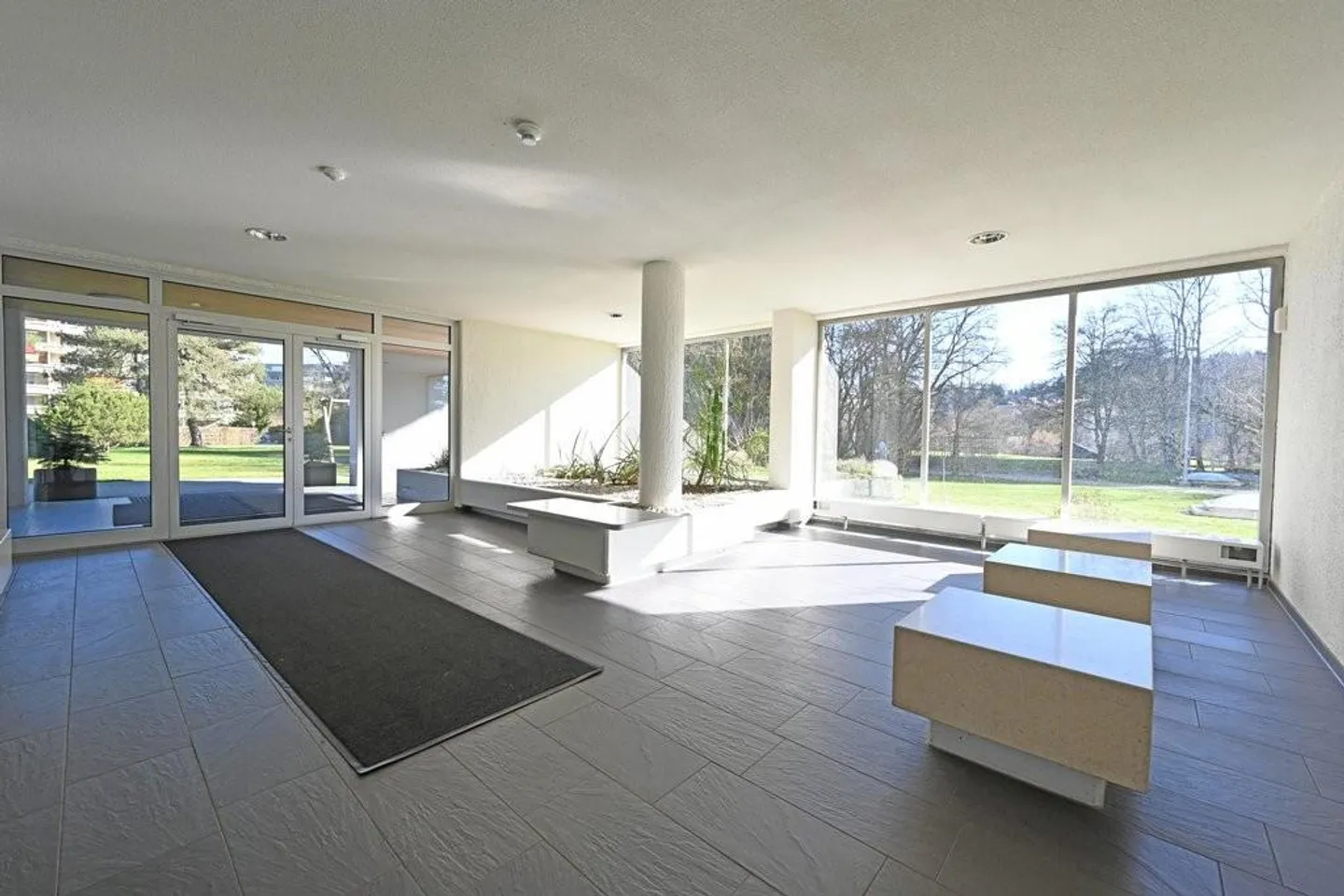 Wohnen mit Blick auf den Wohlensee - Foto 2 von 8