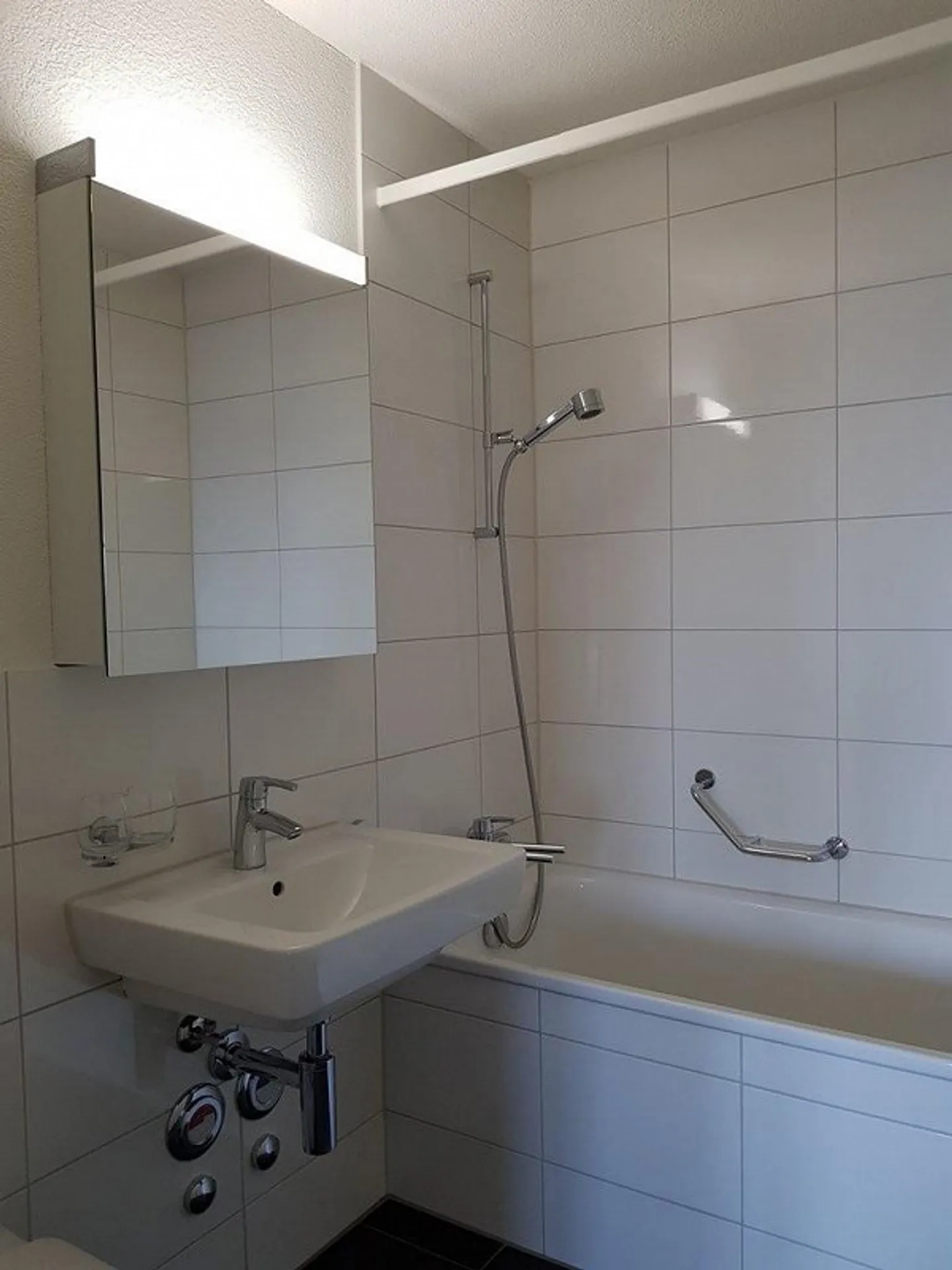 Wohnen mit Blick auf den Wohlensee - Foto 7 von 8