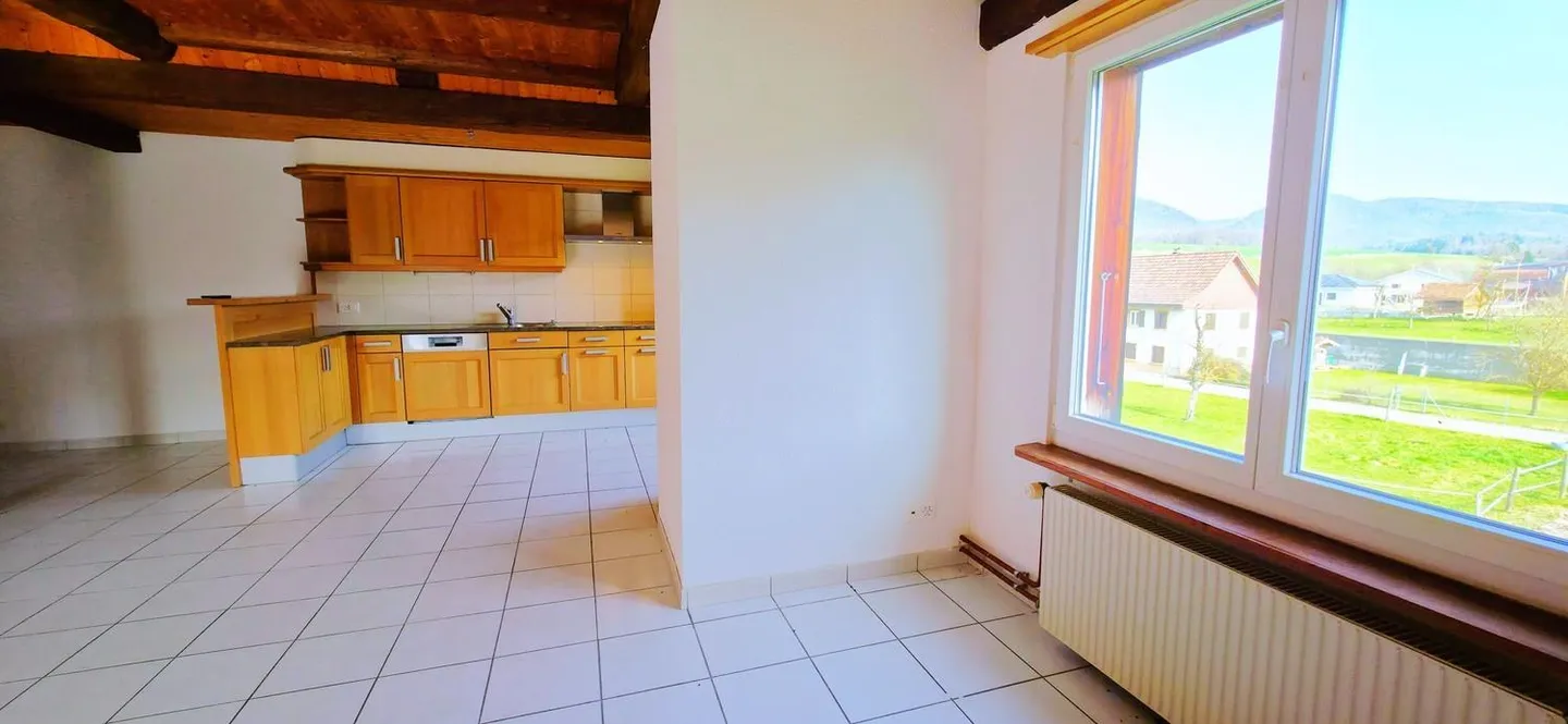 Appartement Charmant à Courchapoix - Photo 3 sur 13