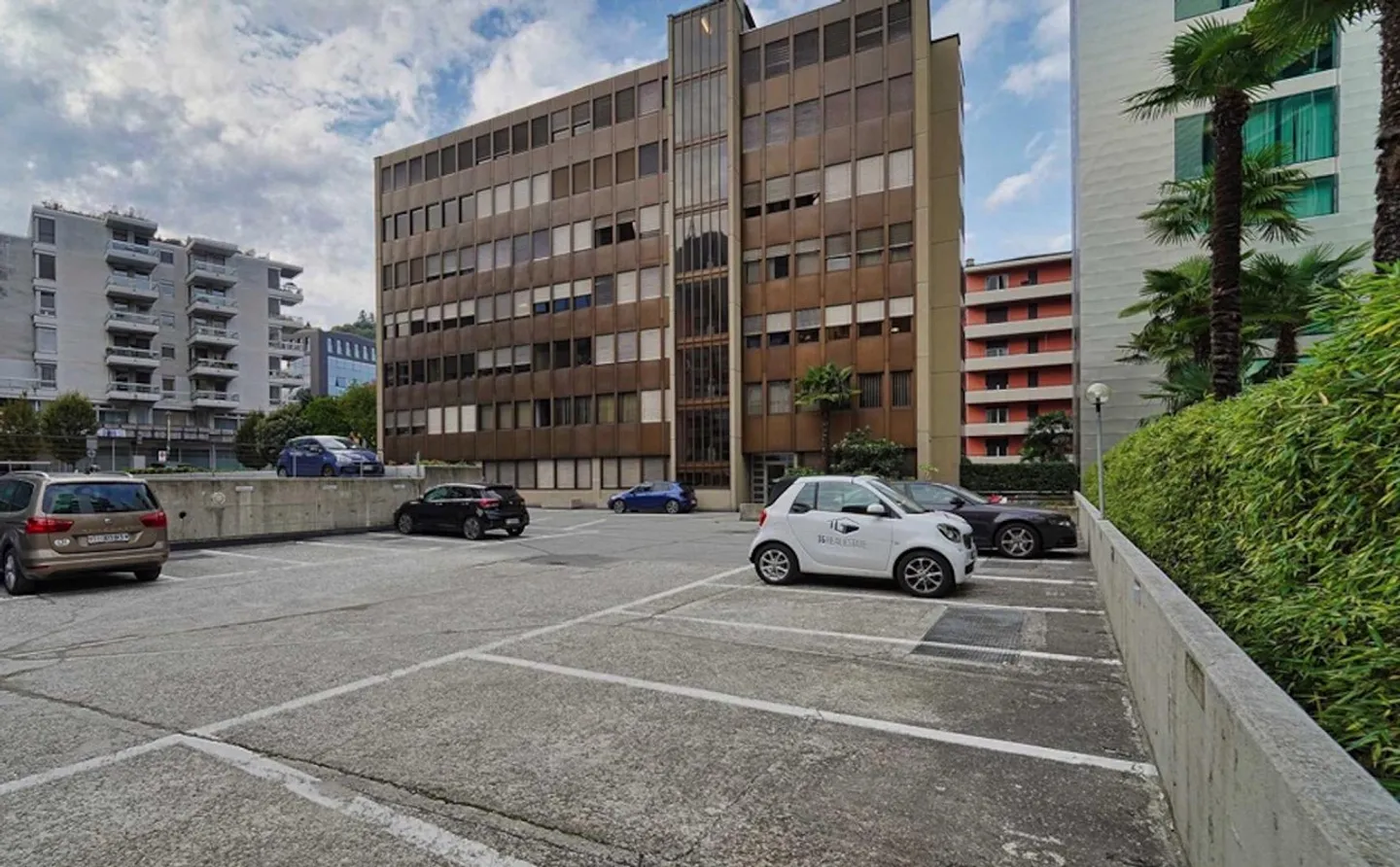 Bureau au cœur financier de Paradiso - Photo 1 sur 5