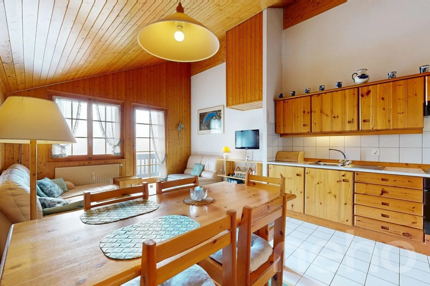 Charmante Wohnung mit Bergblick - Foto 2 von 13