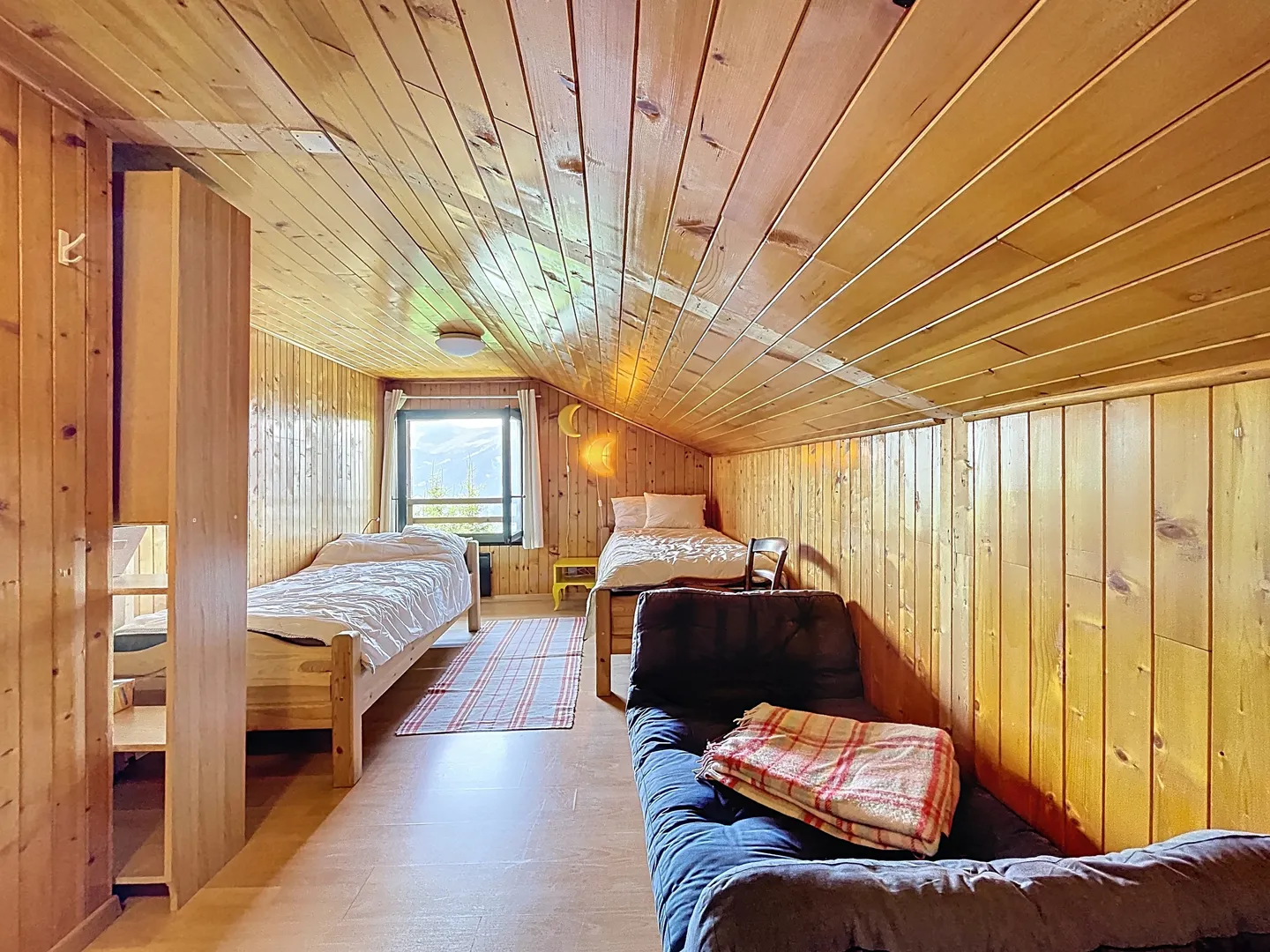 CHALET WITH 3 APARTMENTS - Photo 7 of 12