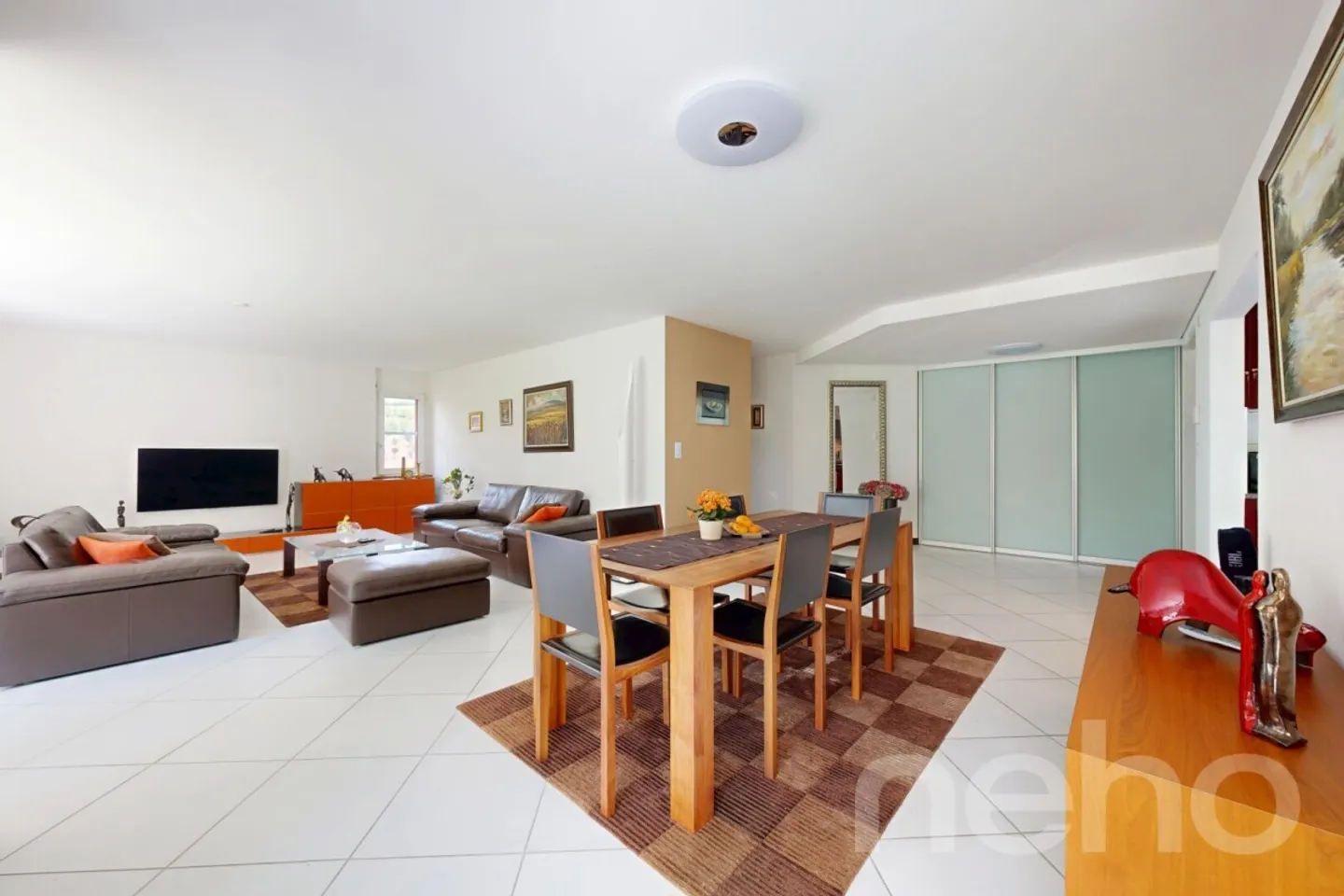 Magnificent apartment with veranda and private garden! - Photo 3 of 12