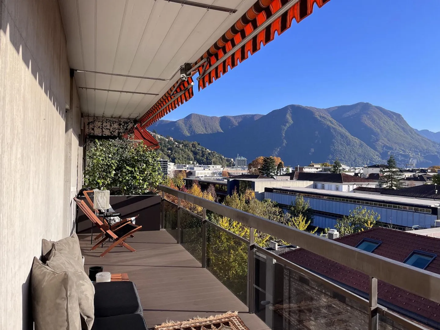 Elegant Penthouse in the Heart of Lugano - Photo 6 of 13