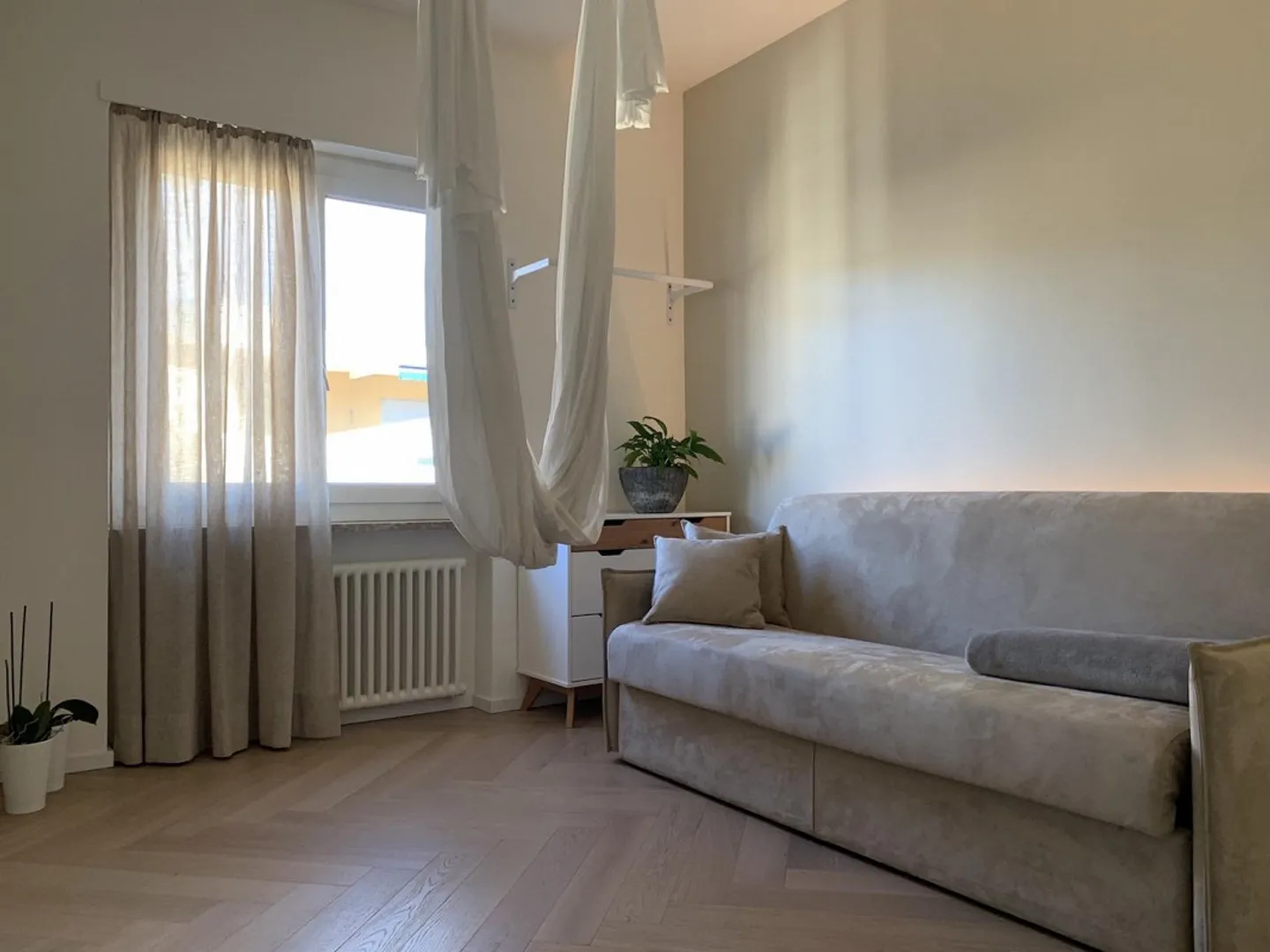 Elegant Penthouse in the Heart of Lugano - Photo 3 of 13