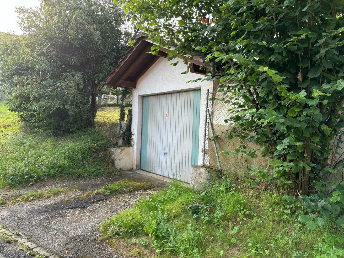 Casa da ristrutturare affascinante - Foto 4 di 11