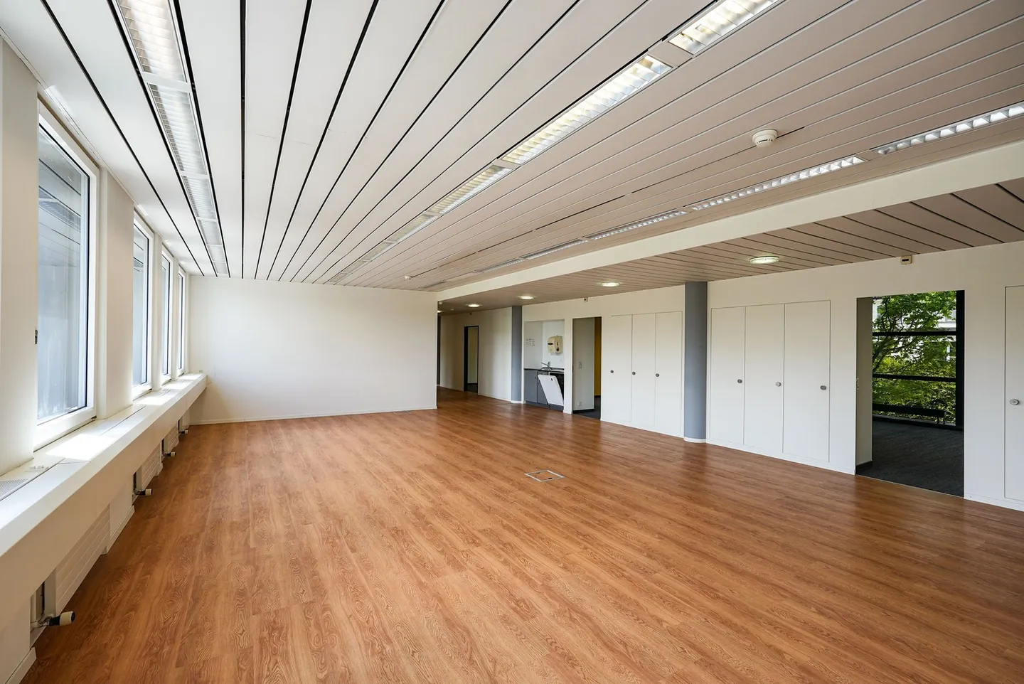 Vermietung Büro-/ Gewerbeflächen im 1. Obergeschoss - Foto 8 von 12