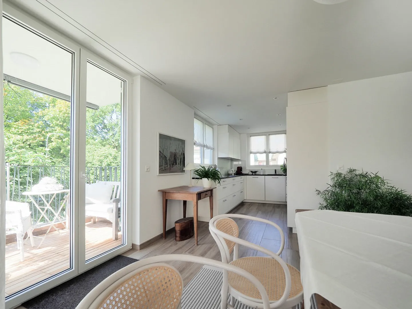 Nel centro del villaggio di Richterswil! - Foto 3 di 10