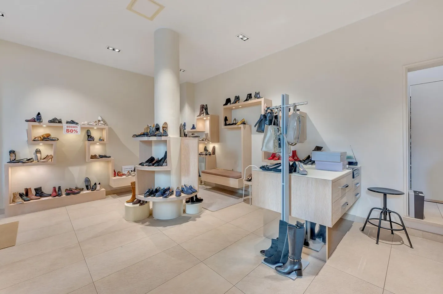 Locaux dans le centre de Lugano - Photo 4 sur 4