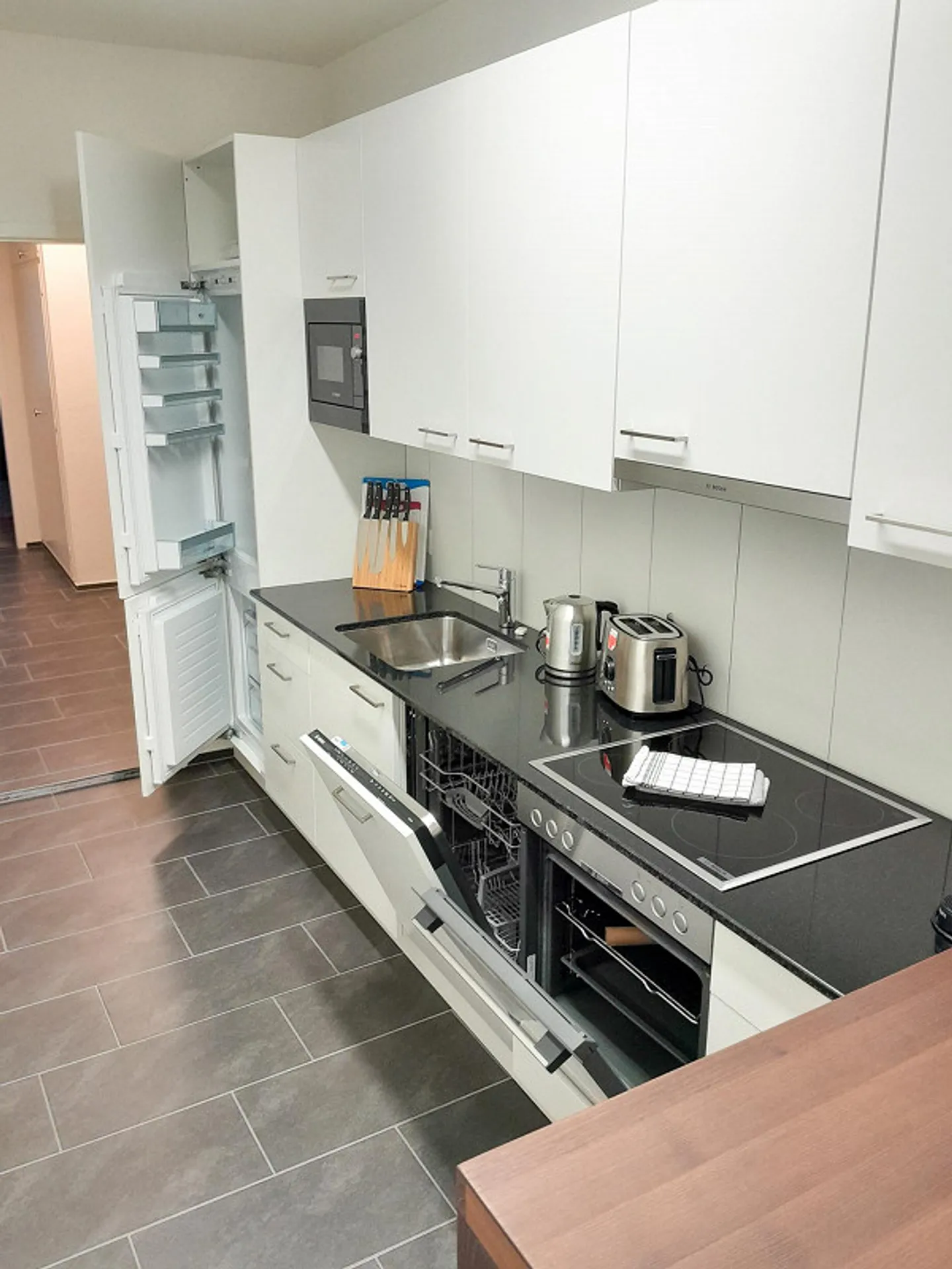 Appartement meublé 2.5 pièces avec service - Centre-ville / Downtown Bâle - Photo 4 sur 9