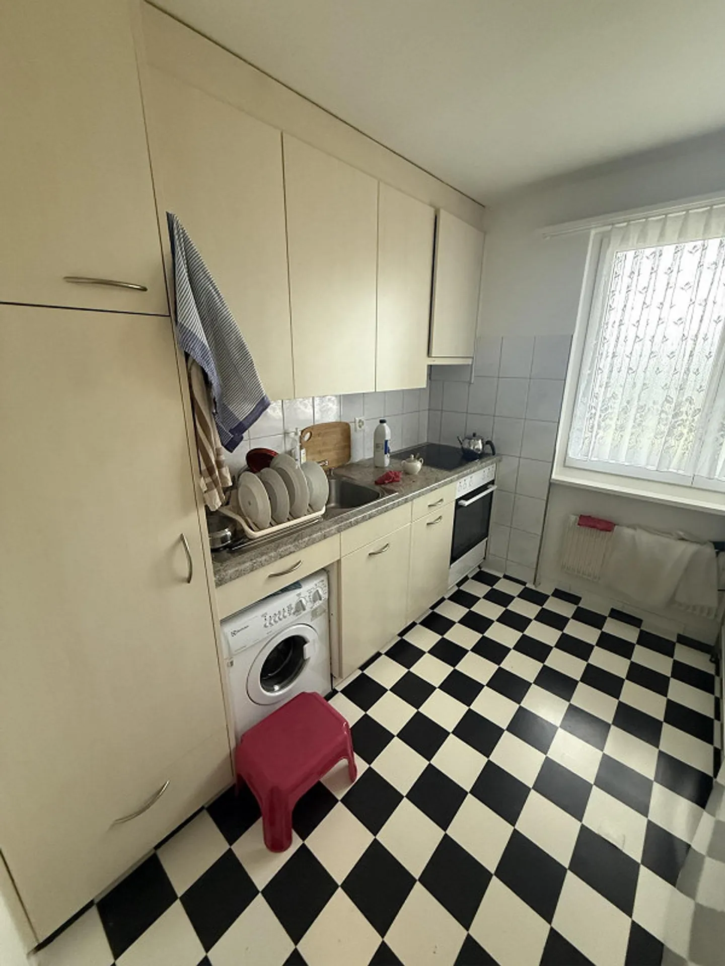 Spacious 4.0-room apartment (renovated upon request) - Photo 2 of 9