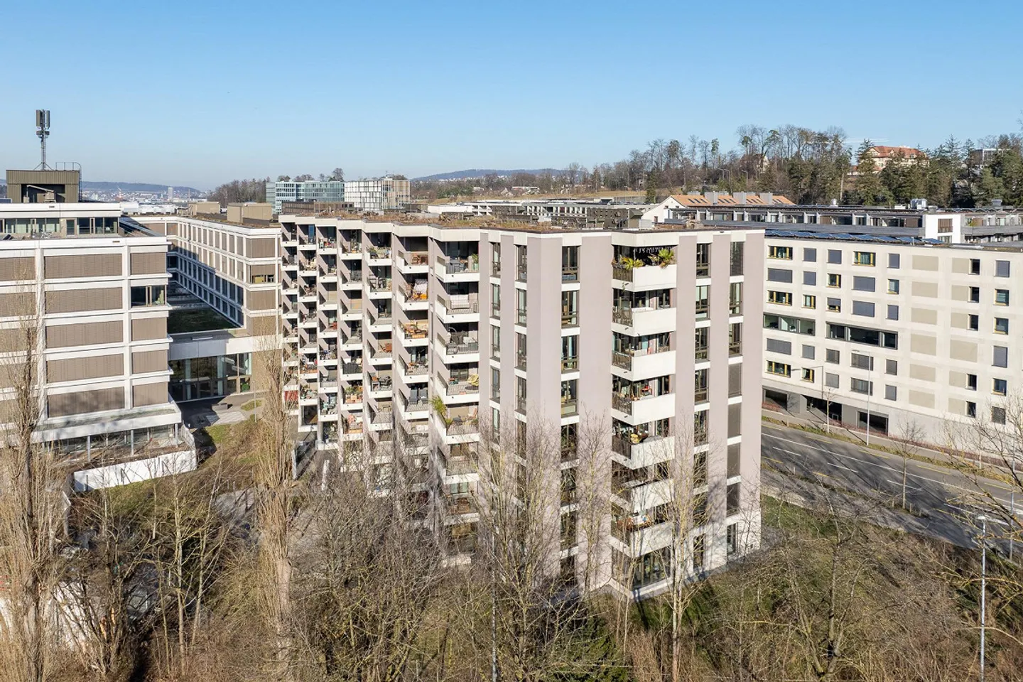 Appartement moderne au bord de la Sihl - Photo 1 sur 5