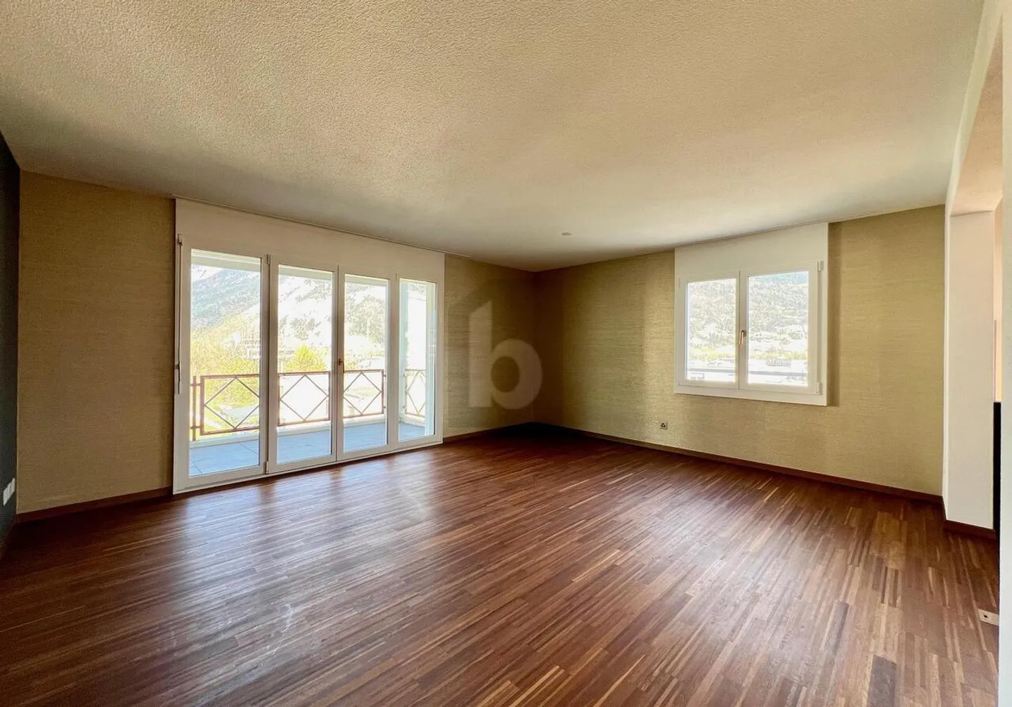 Apartment for sale - Photo 1 of 6