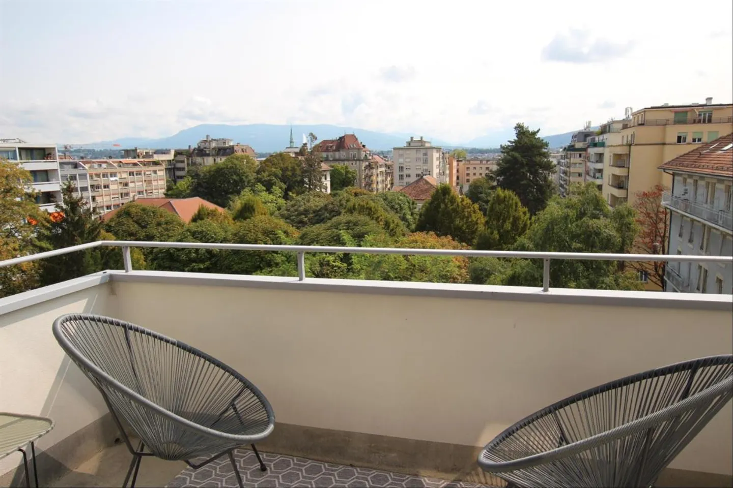 Studio Incantevole con Vista Lago - Foto 4 di 6