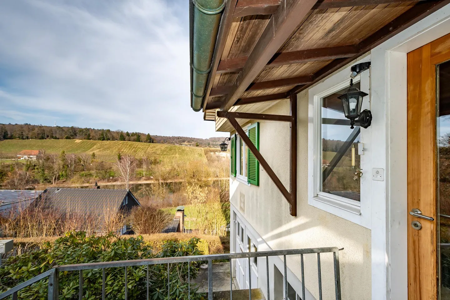 Charmantes Haus mit Traumhaftem Ausblick - Foto 3 von 16