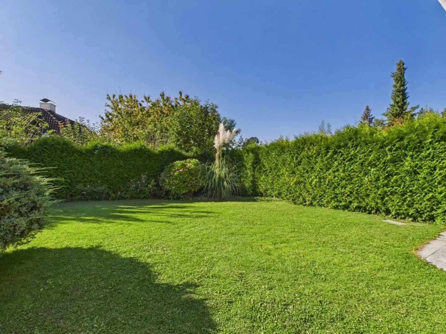 Familial avec jardin ensoleillé - Photo 2 sur 9