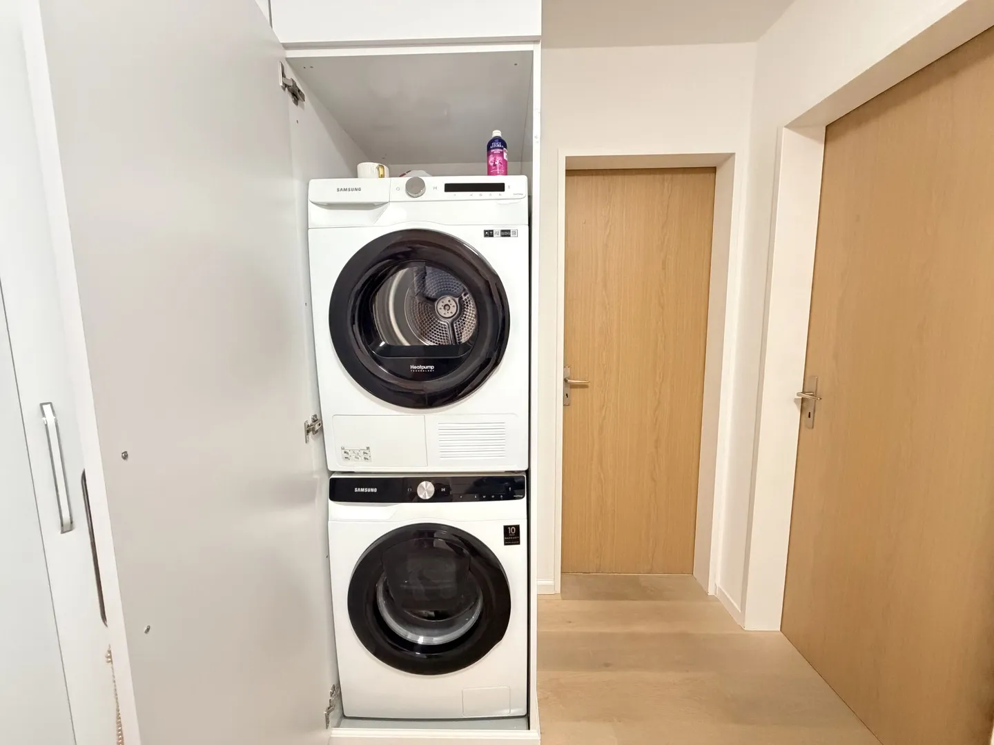 Appartamento attraente di 4,5 stanze con molto comfort abitativo - Foto 10 di 11