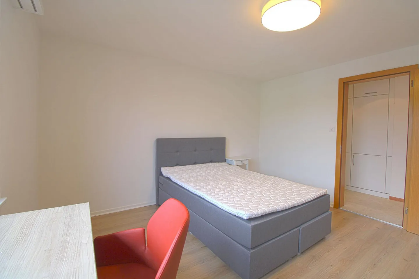 VISITE EN LIGNE Chambre Partagée - Photo 2 sur 9