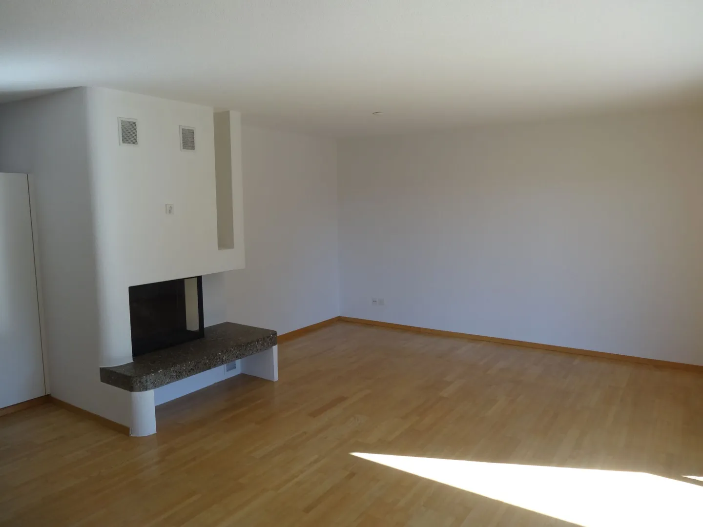 Charmante 4.5 Zimmer Wohnung - Foto 4 von 12