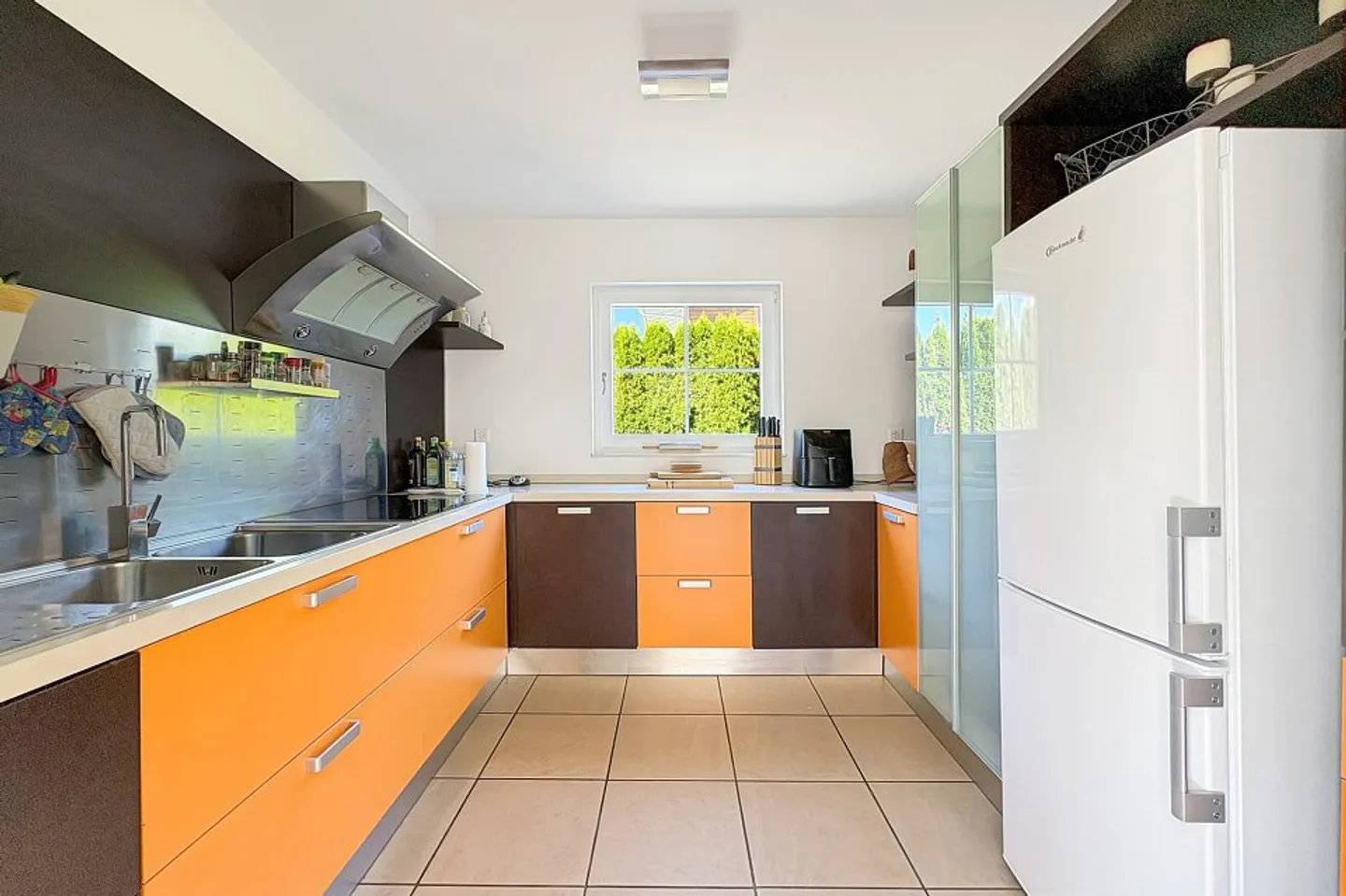 Freistehendes Einfamilienhaus mit Stil und Privacy - Photo 5 sur 13