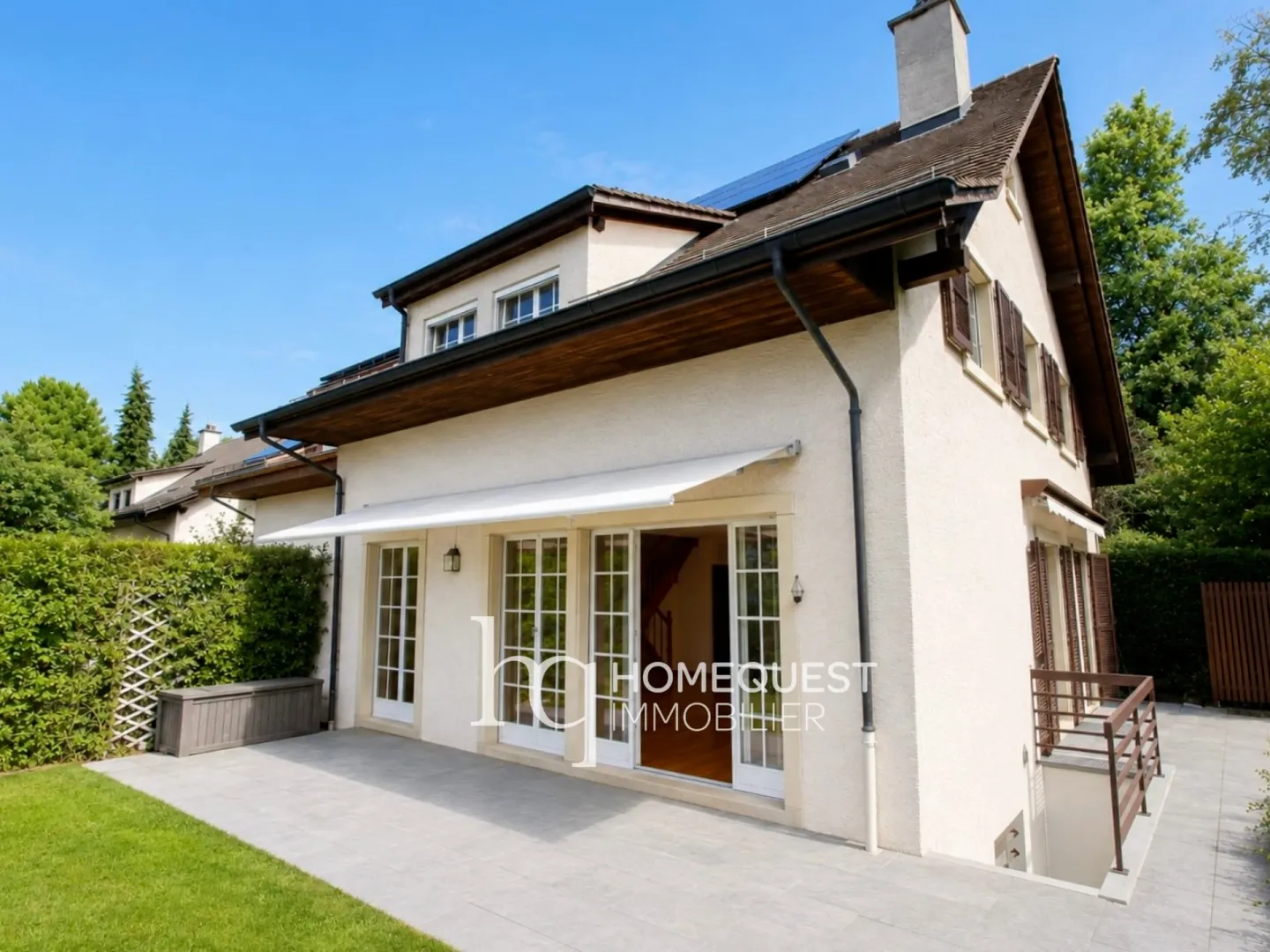 Elegant Semi-Detached Villa - Photo 1 of 12