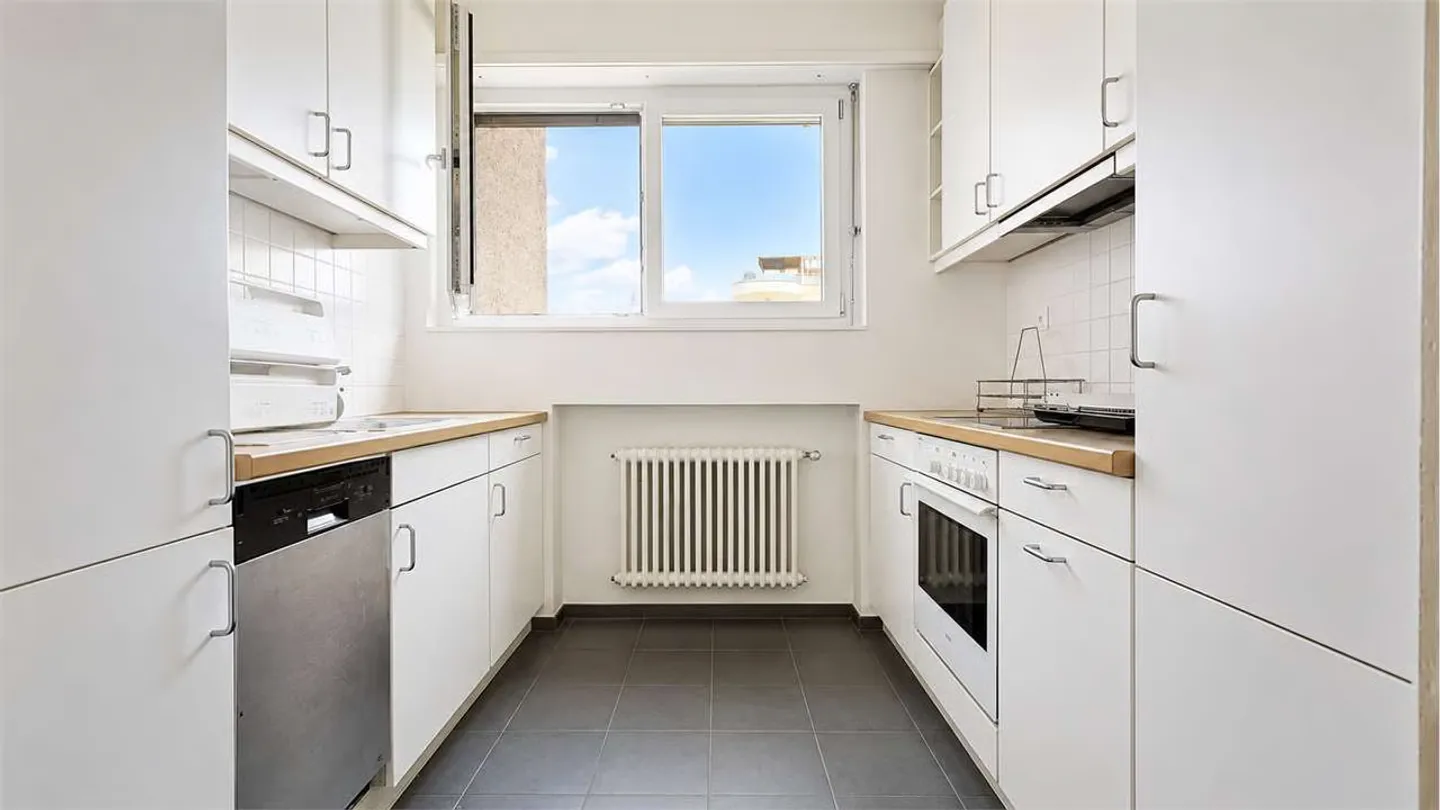 Appartement 2,5 pièces à Lugano meublé - Photo 2 sur 7